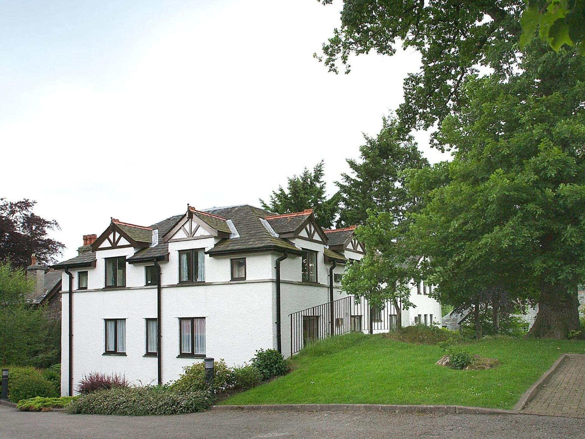Oaklands * Ambleside